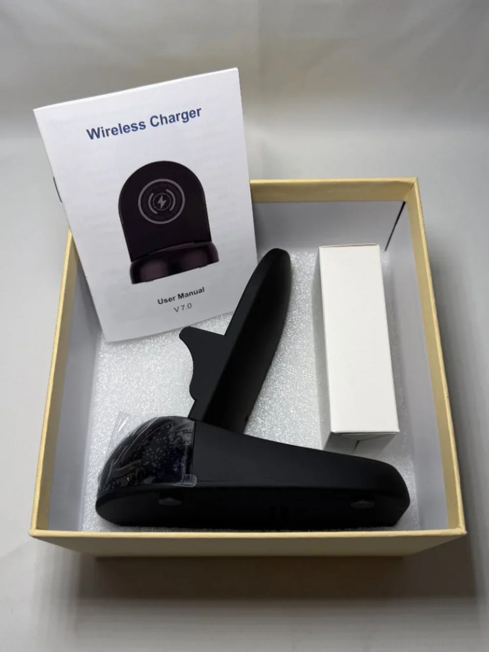 Dome Security Camera w/Wireless Charger Indoor Pet/Baby Monitoring 2.4/5GHz New